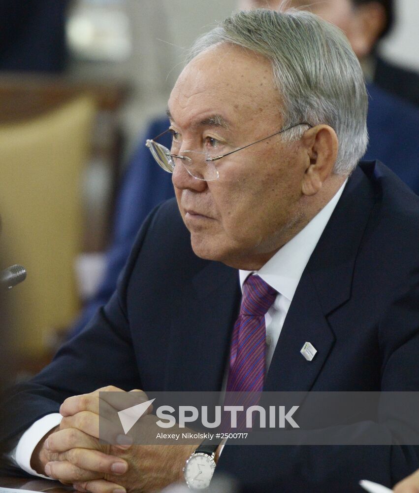 Vladimir Putin attends 4th Caspian Summit