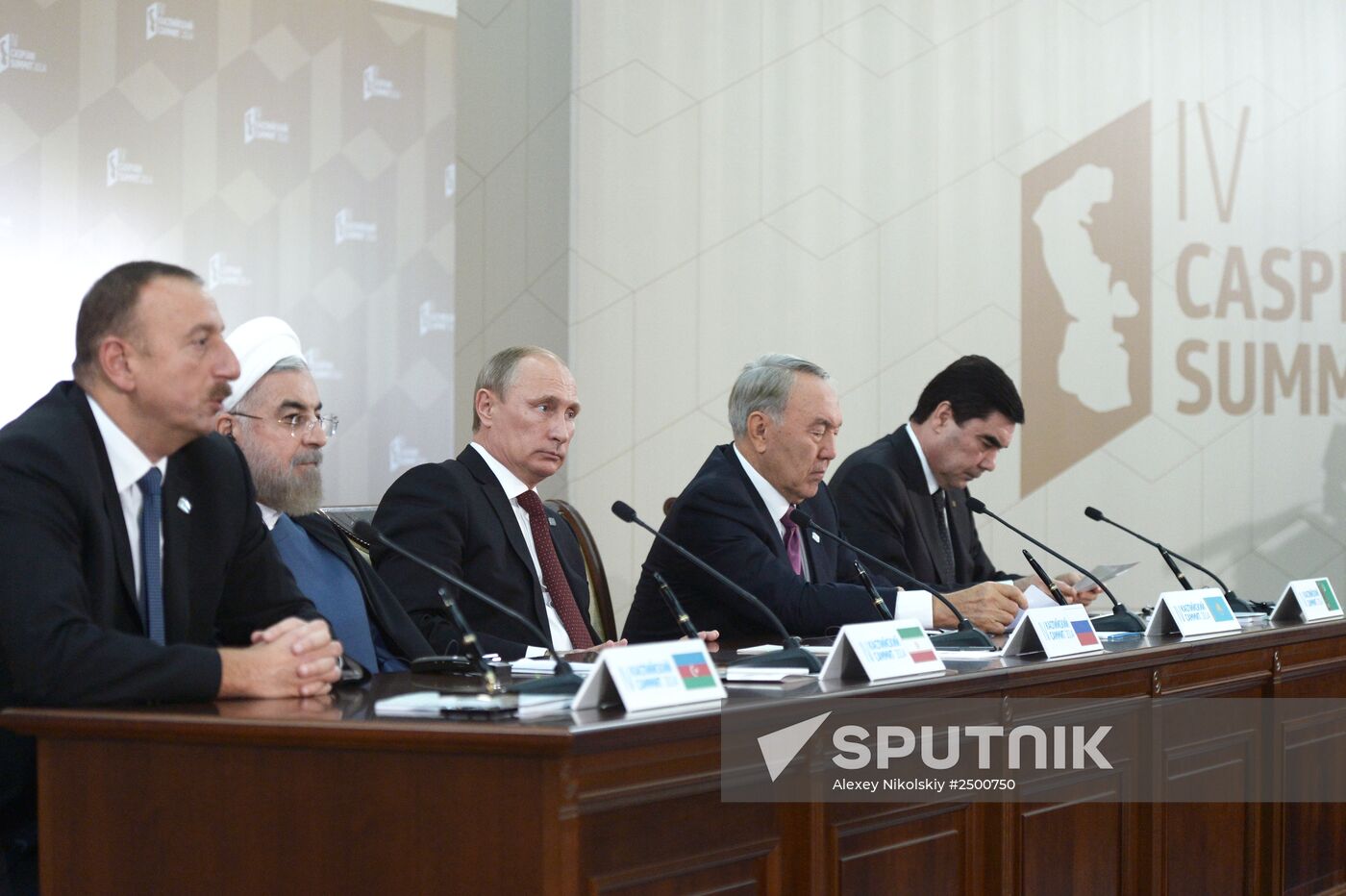 Vladimir Putin attends 4th Caspian Summit