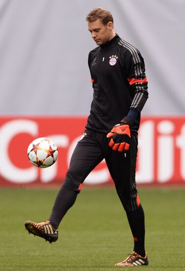 Football. FC Bayern's training session