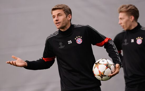 Football. FC Bayern's training session