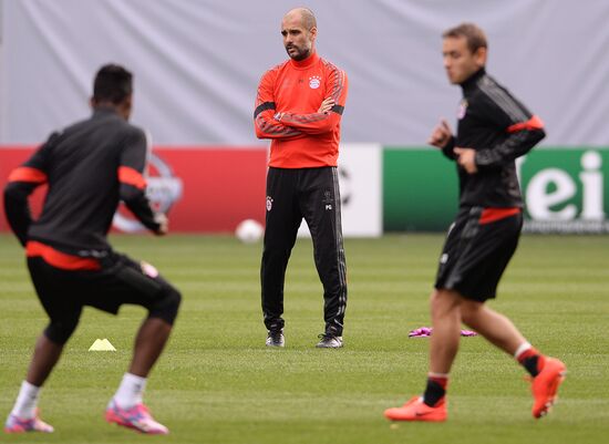 Football. FC Bayern's training session