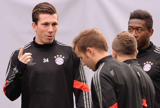 Football. FC Bayern's training session
