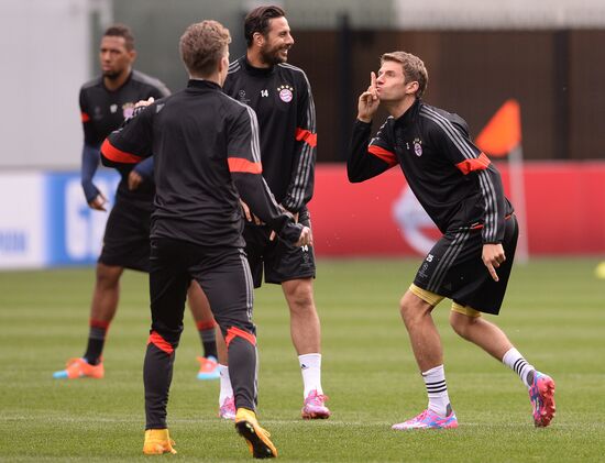 Football. FC Bayern's training session
