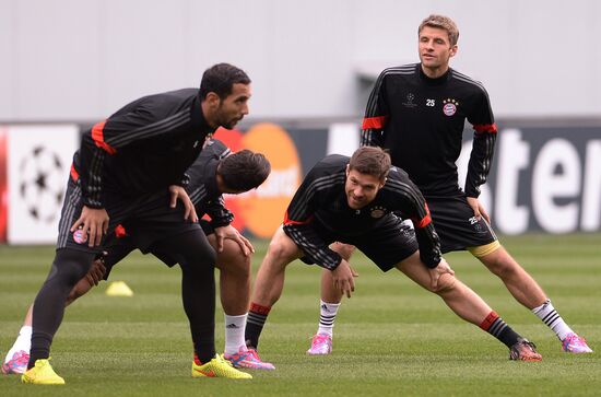Football. FC Bayern's training session