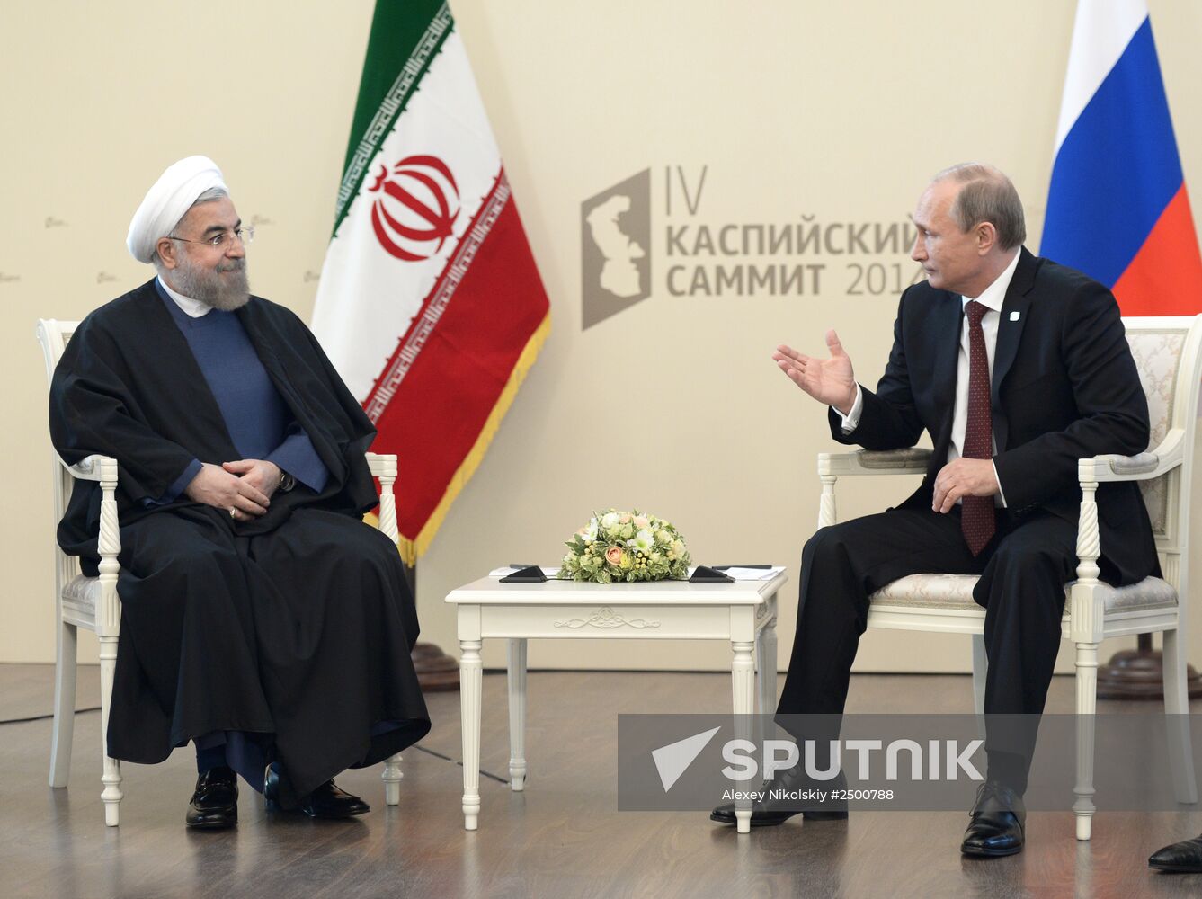 Vladimir Putin takes part in Fourth Caspian summit