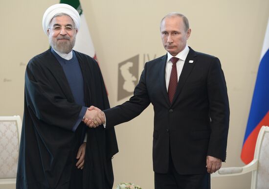 Vladimir Putin takes part in Fourth Caspian summit