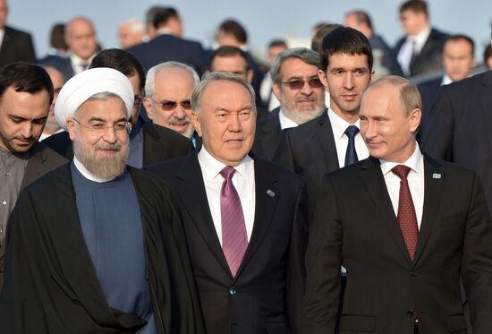 Vladimir Putin takes part in Fourth Caspian summit