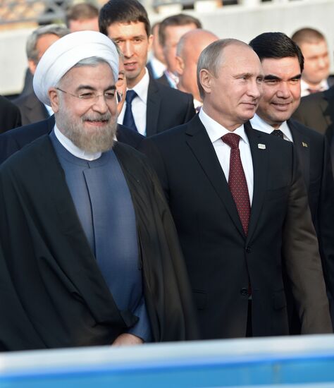 Vladimir Putin takes part in Fourth Caspian summit