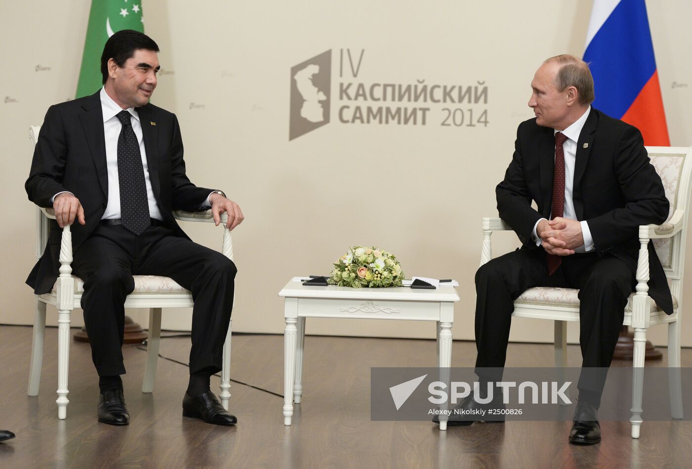 Vladimir Putin takes part in Fourth Caspian summit