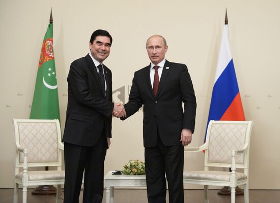 Vladimir Putin takes part in Fourth Caspian summit