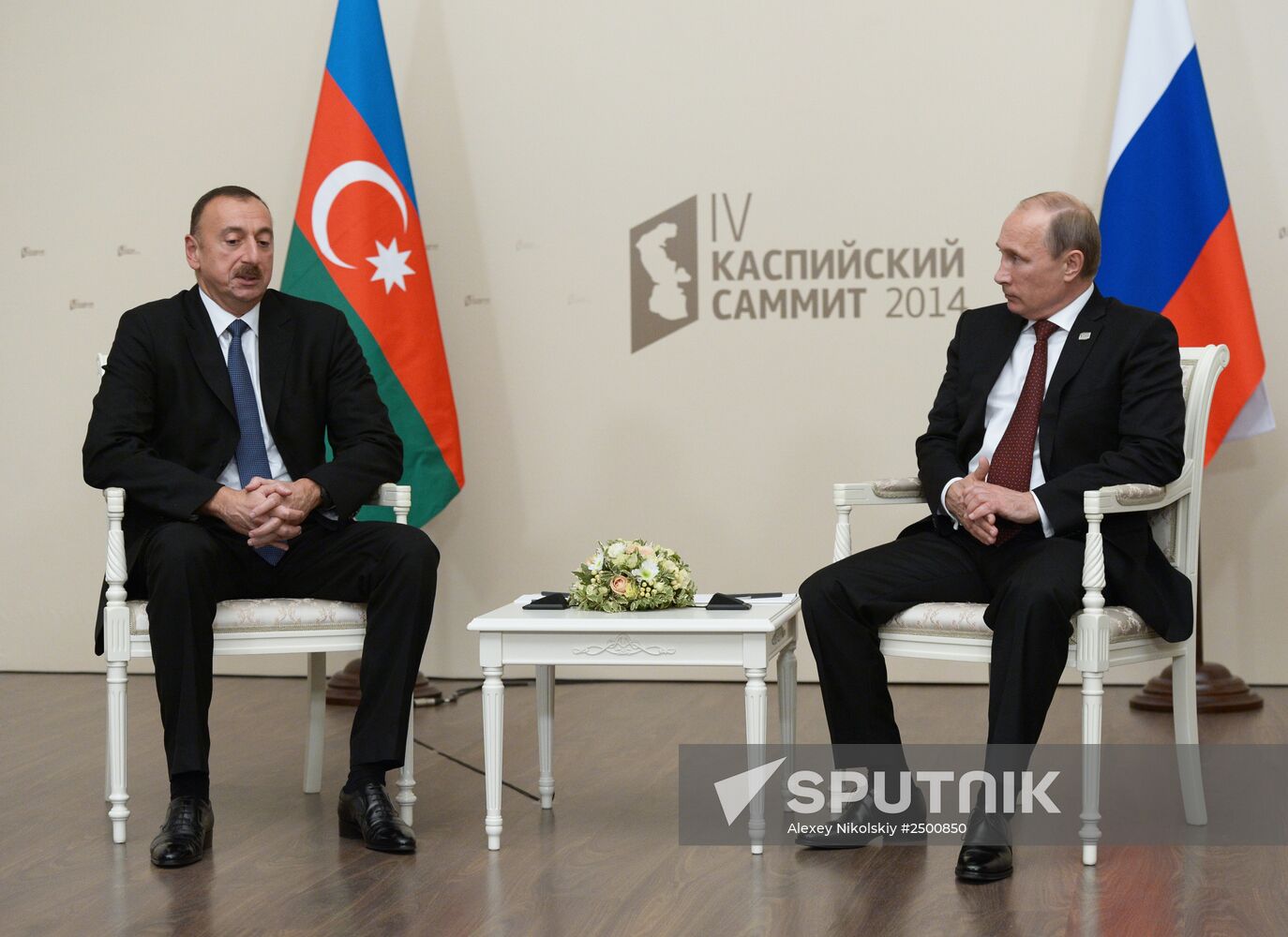 Vladimir Putin takes part in Fourth Caspian summit