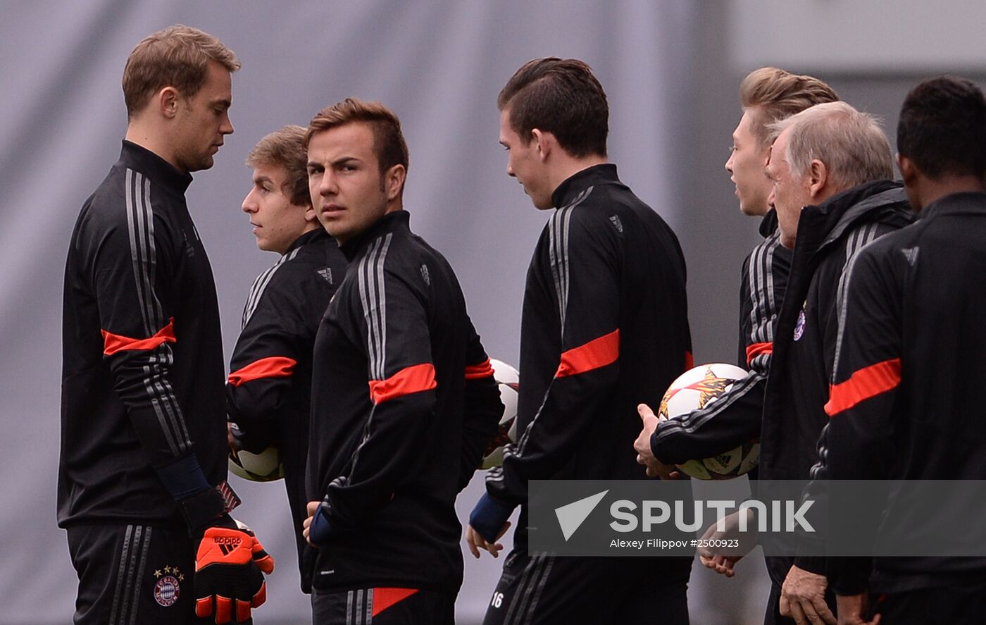 Football. Training session of FC Bayern
