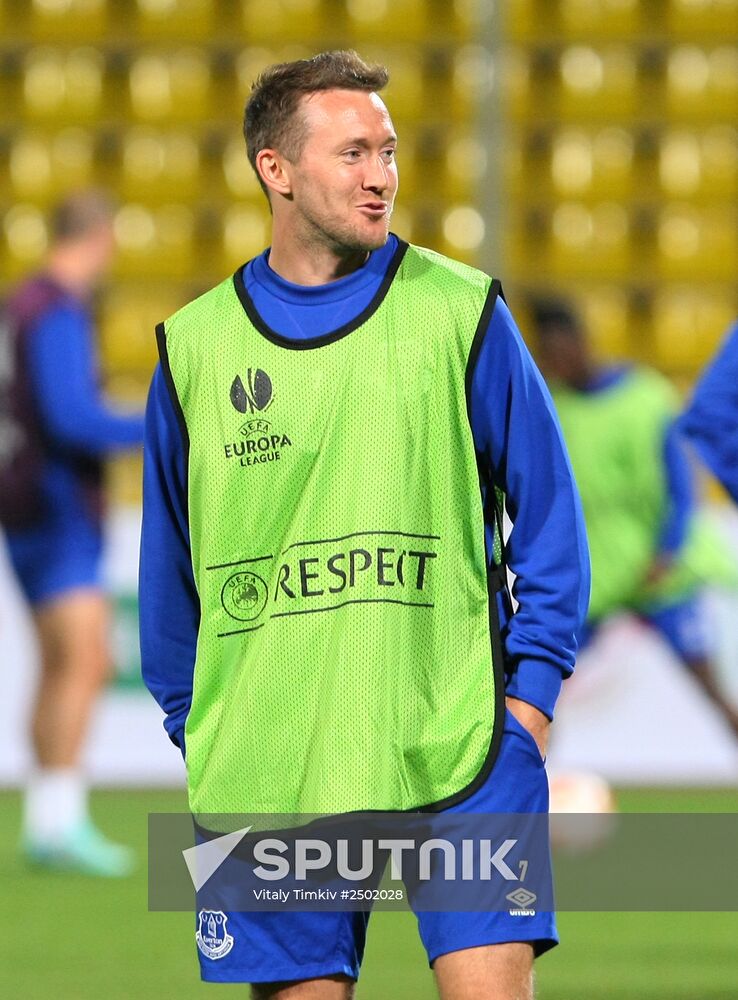 Football. Everton F.C. at training session