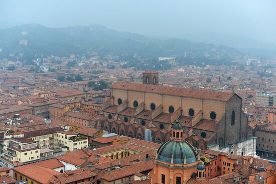 Cities of the world. Bologna