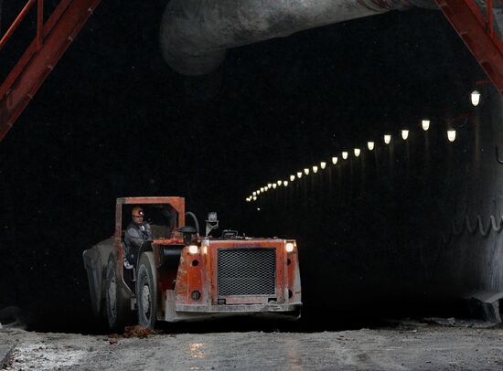 Construction of Narva tunnel in Primorye