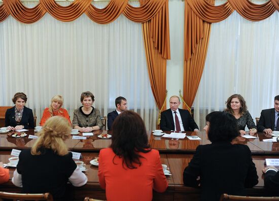 Vladimir Putin meets with Teacher of the Year winners