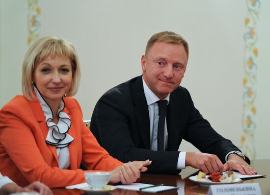 Vladimir Putin meets with Teacher of the Year winners