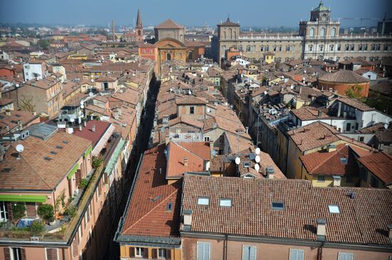 World cities. Modena