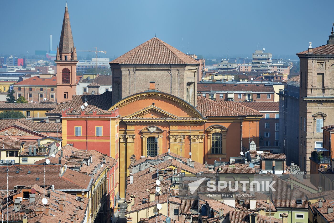 World cities. Modena