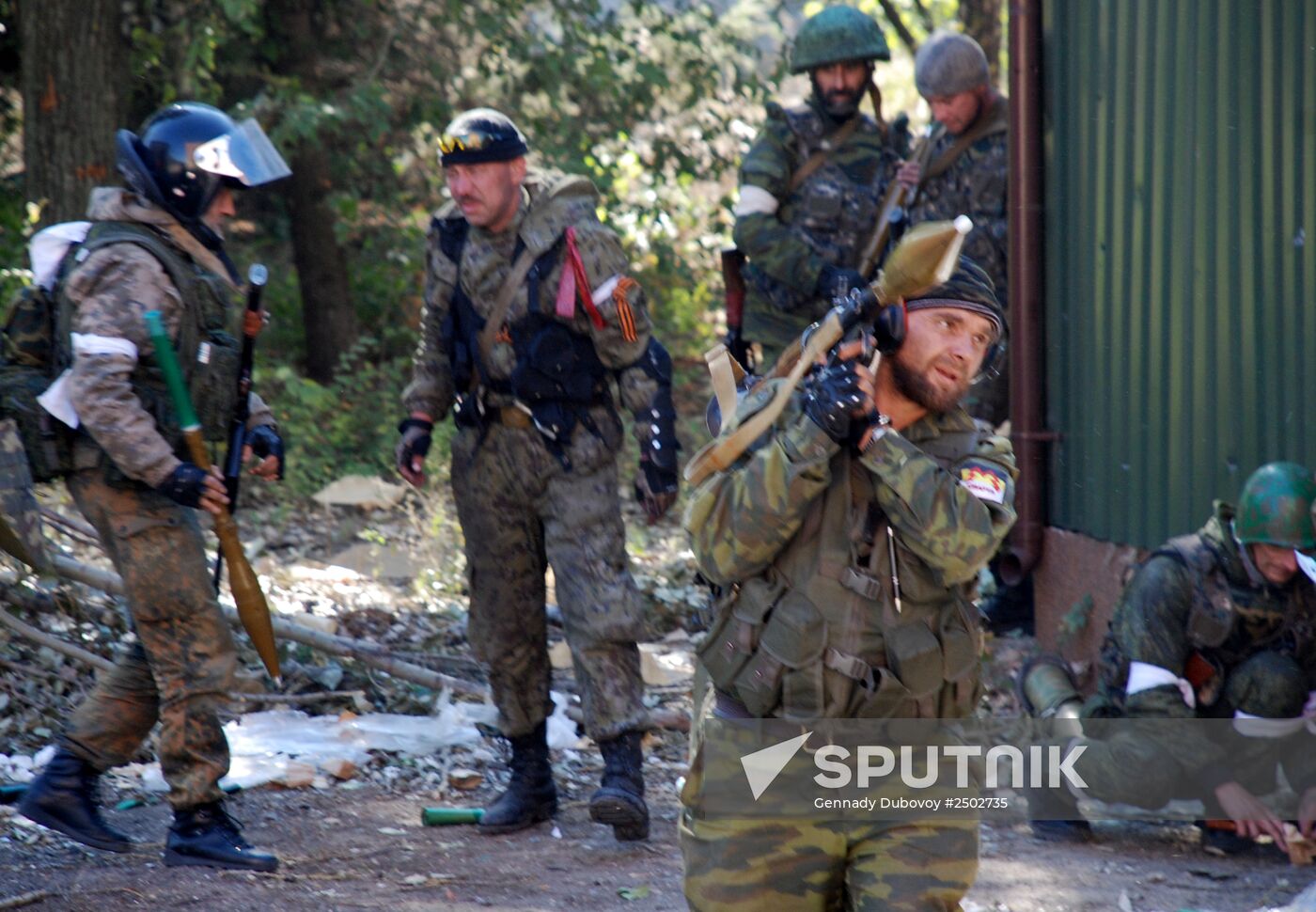 Battles near Donetsk airport