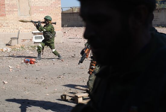 Battles near Donetsk airport