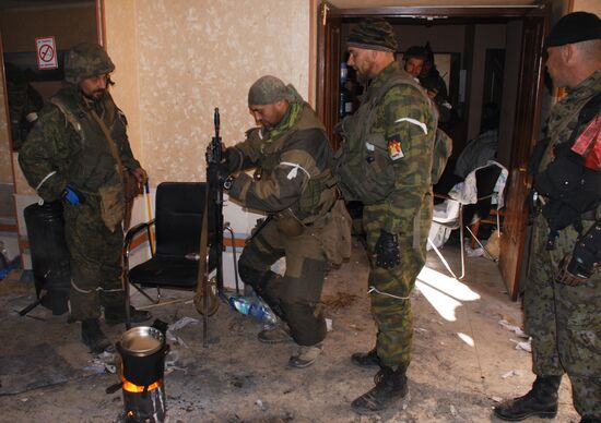 Battles near Donetsk airport