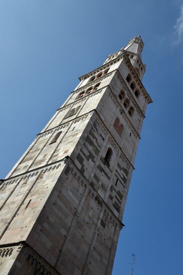 World cities. Modena