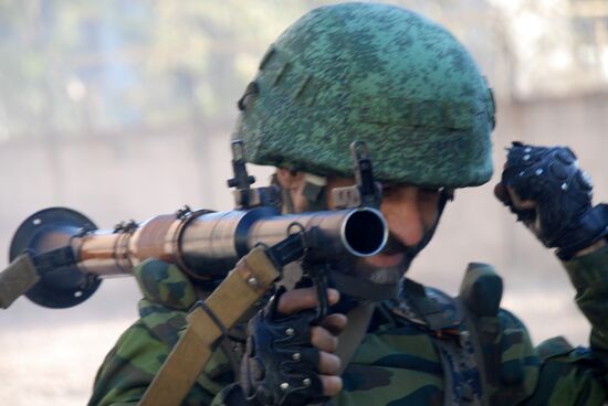 Battles near Donetsk airport
