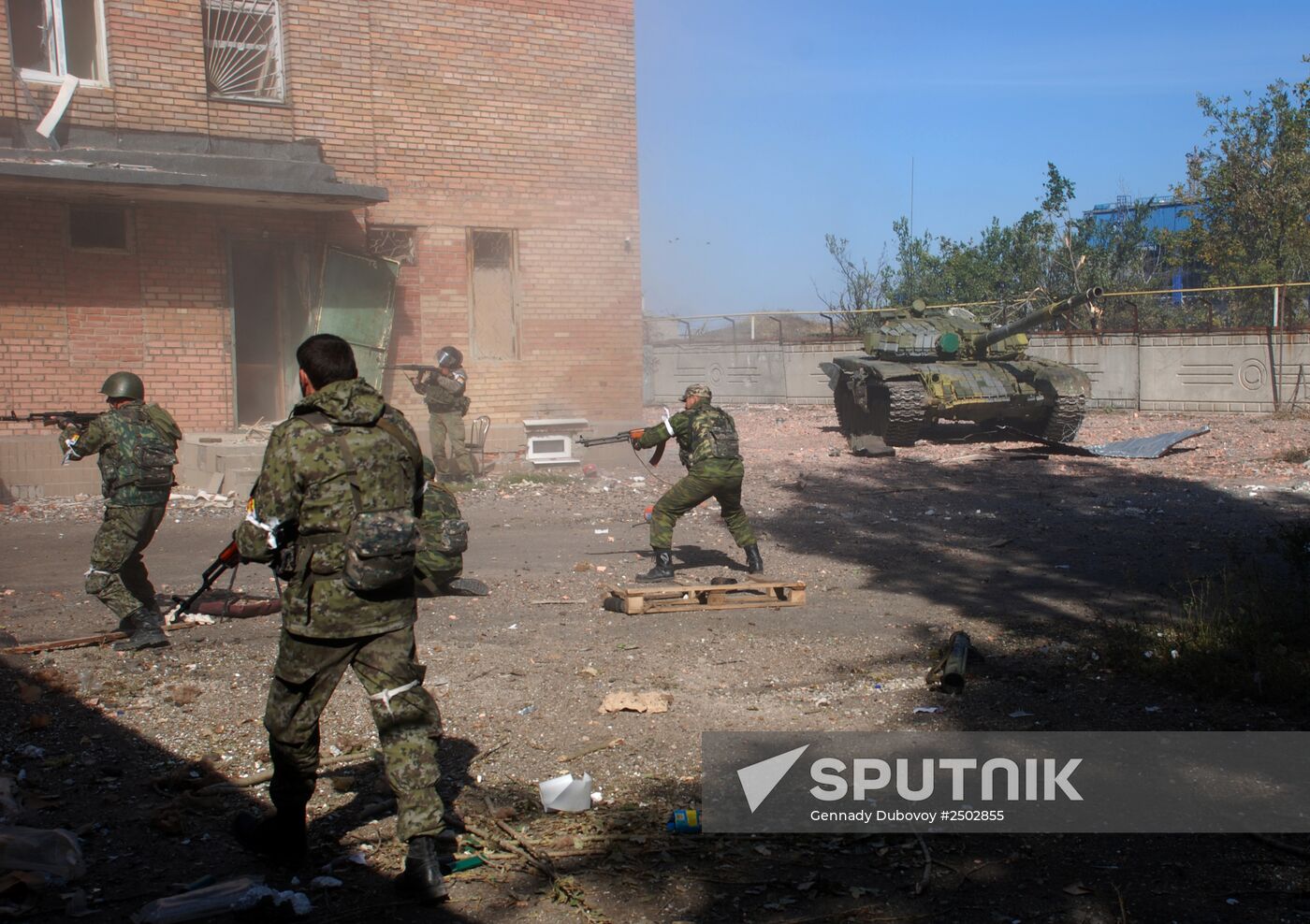 Battles near Donetsk airport