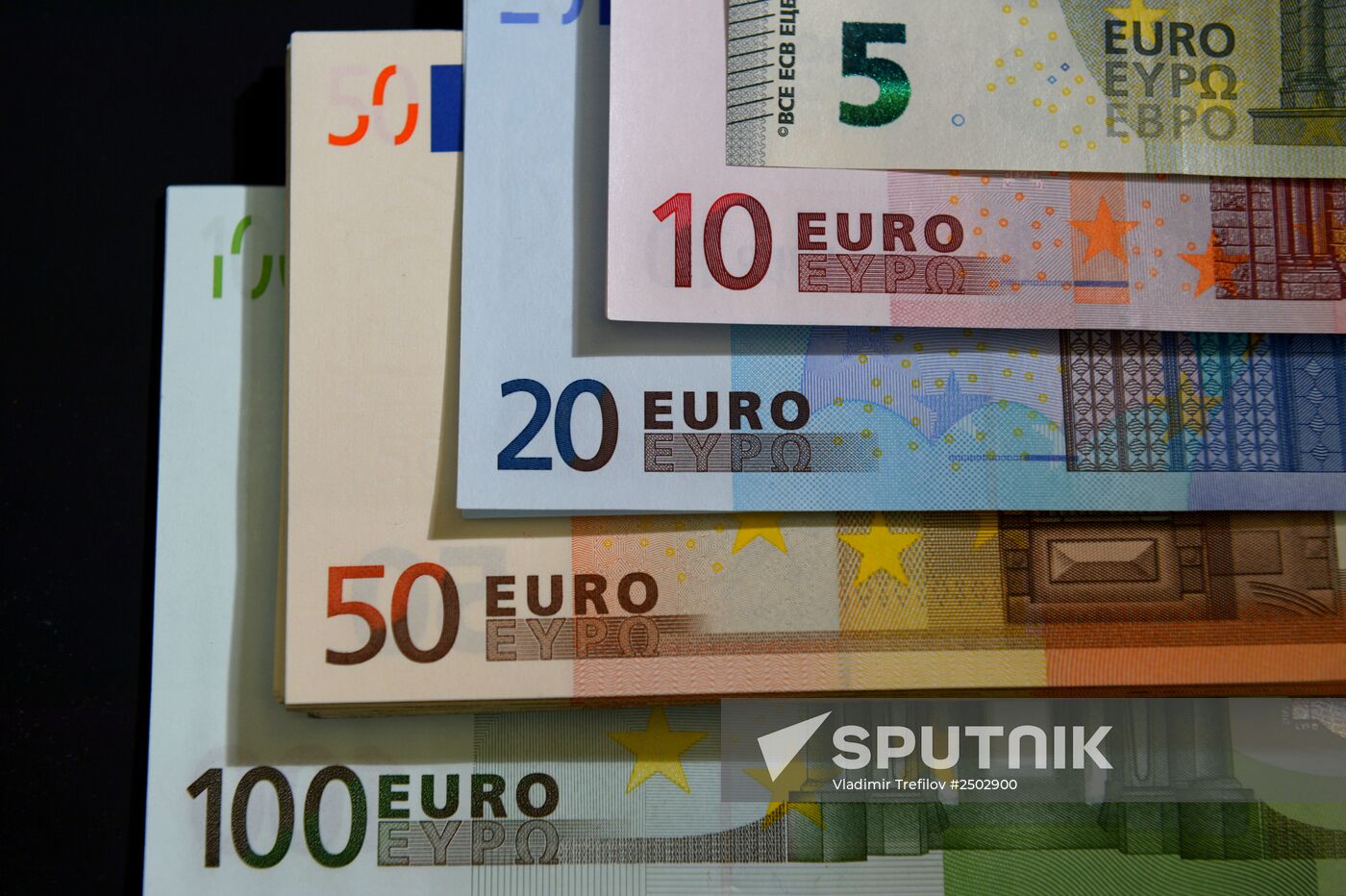 Bank notes