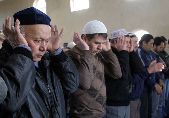 Eid al-Adha celebrations ina new mosque in Crimea