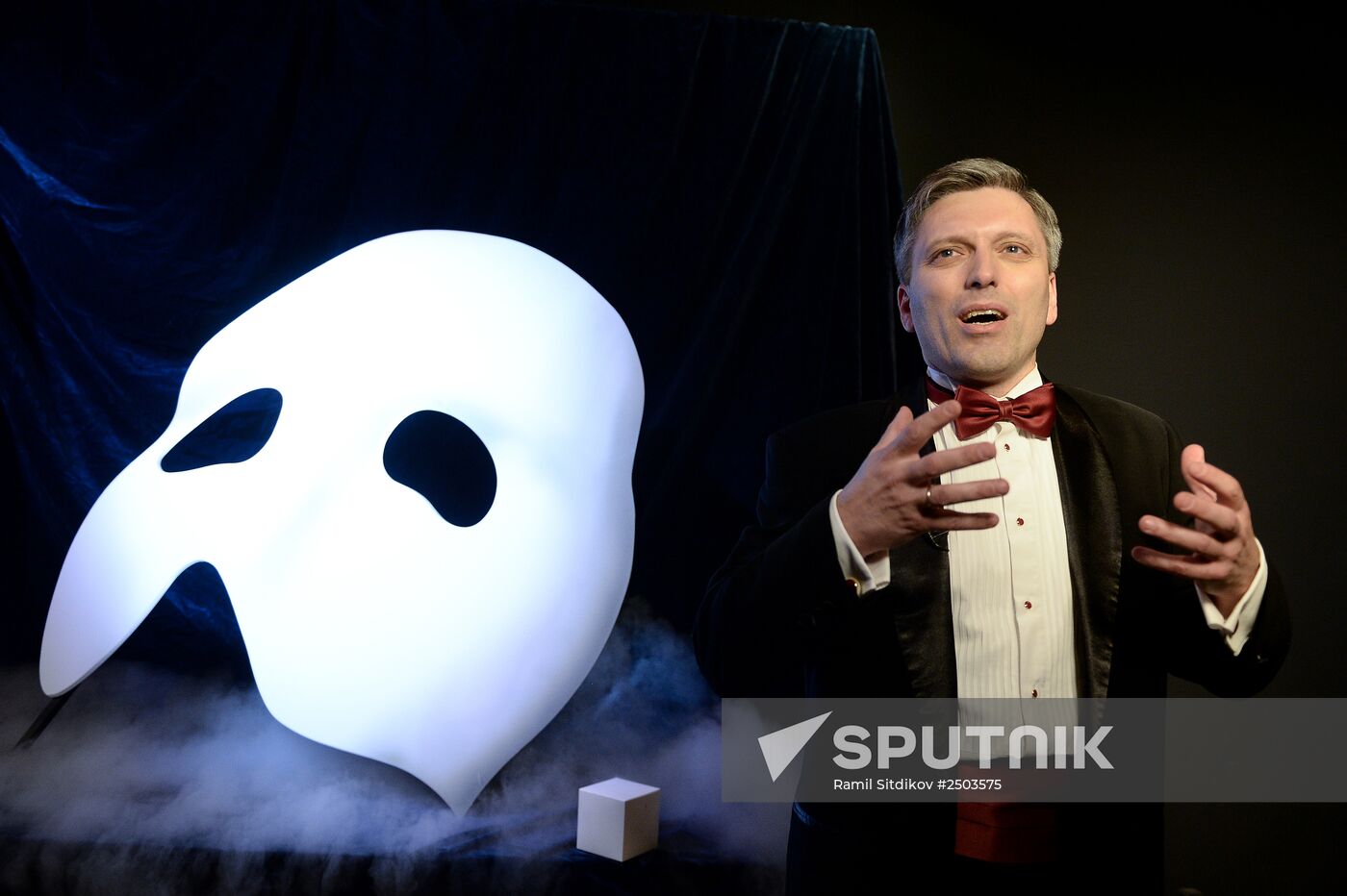 Premiere of the musical "Phantom of the Opera" by Andrew Lloyd Webber