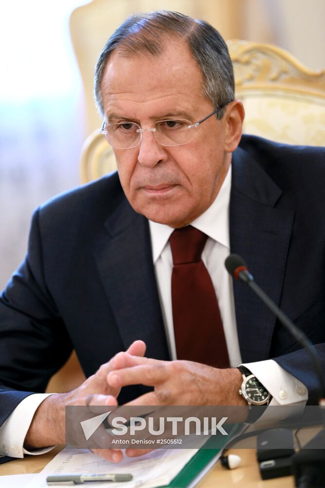 Russian Foreign Minister Sergei Lavrov meets with Venezuelan Foreign Minister Rafael Ramirez