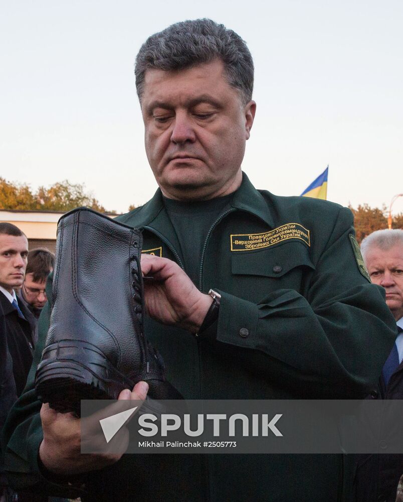 Petro Poroshenko checks readiness of Ukraine's State Border Service unit for winter