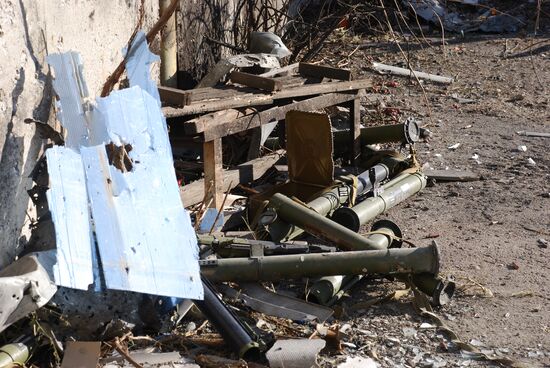 Donetsk airport area update