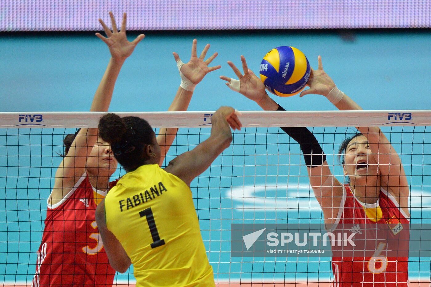 2014 FIVB Volleyball Women's World Championship. Brazil vs. China