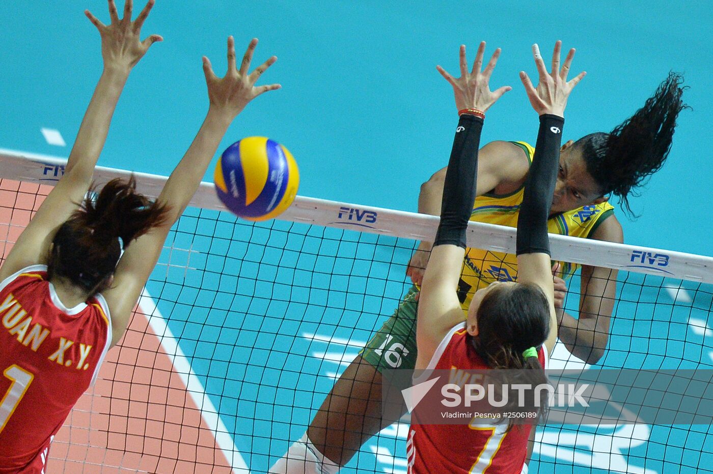 2014 FIVB Volleyball Women's World Championship. Brazil vs. China