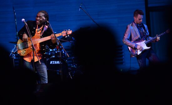 Concert by Richard Bona