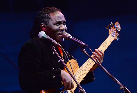 Concert by Richard Bona