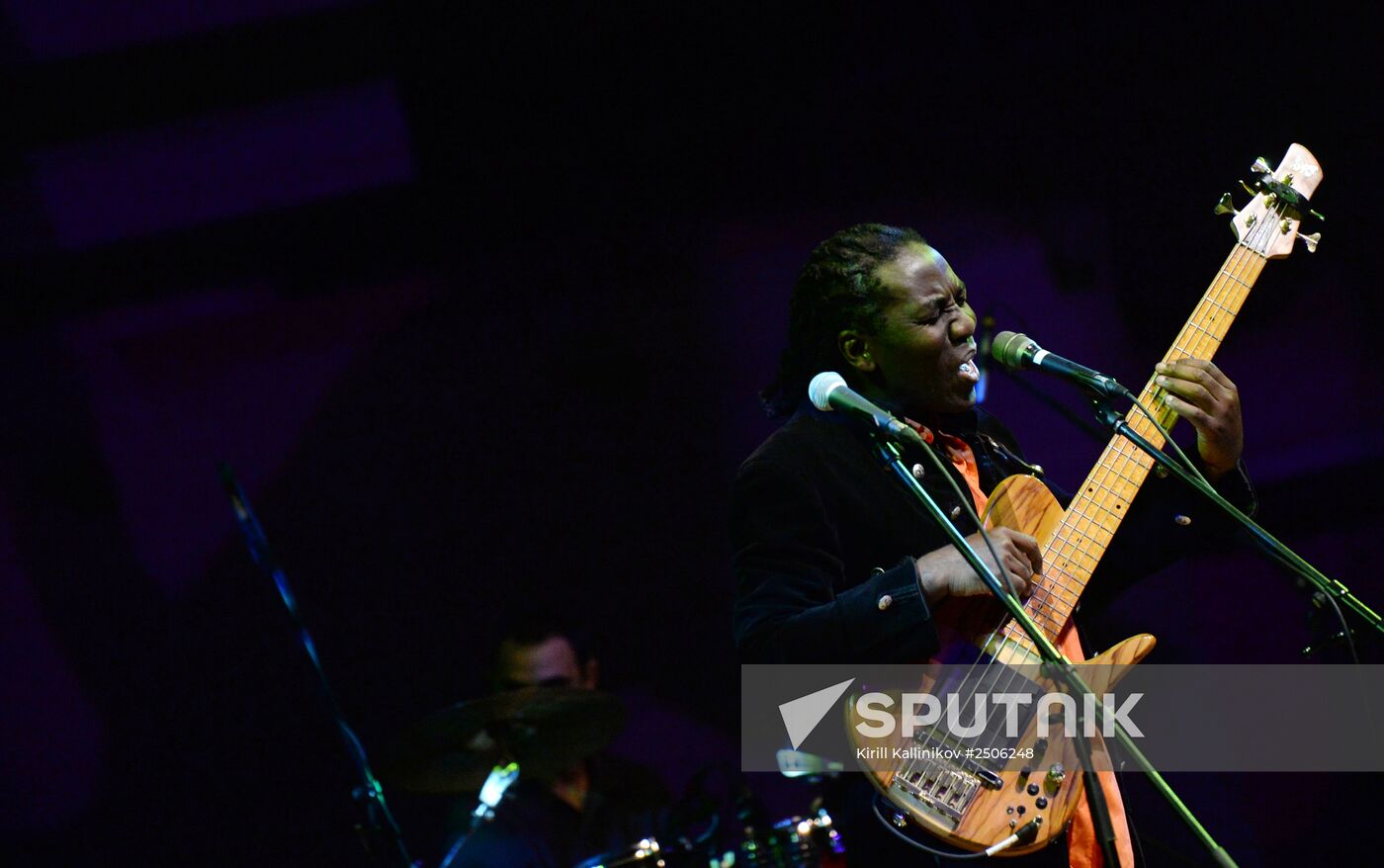 Concert by Richard Bona