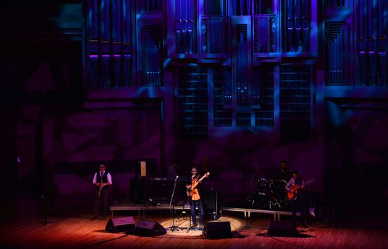 Concert by Richard Bona