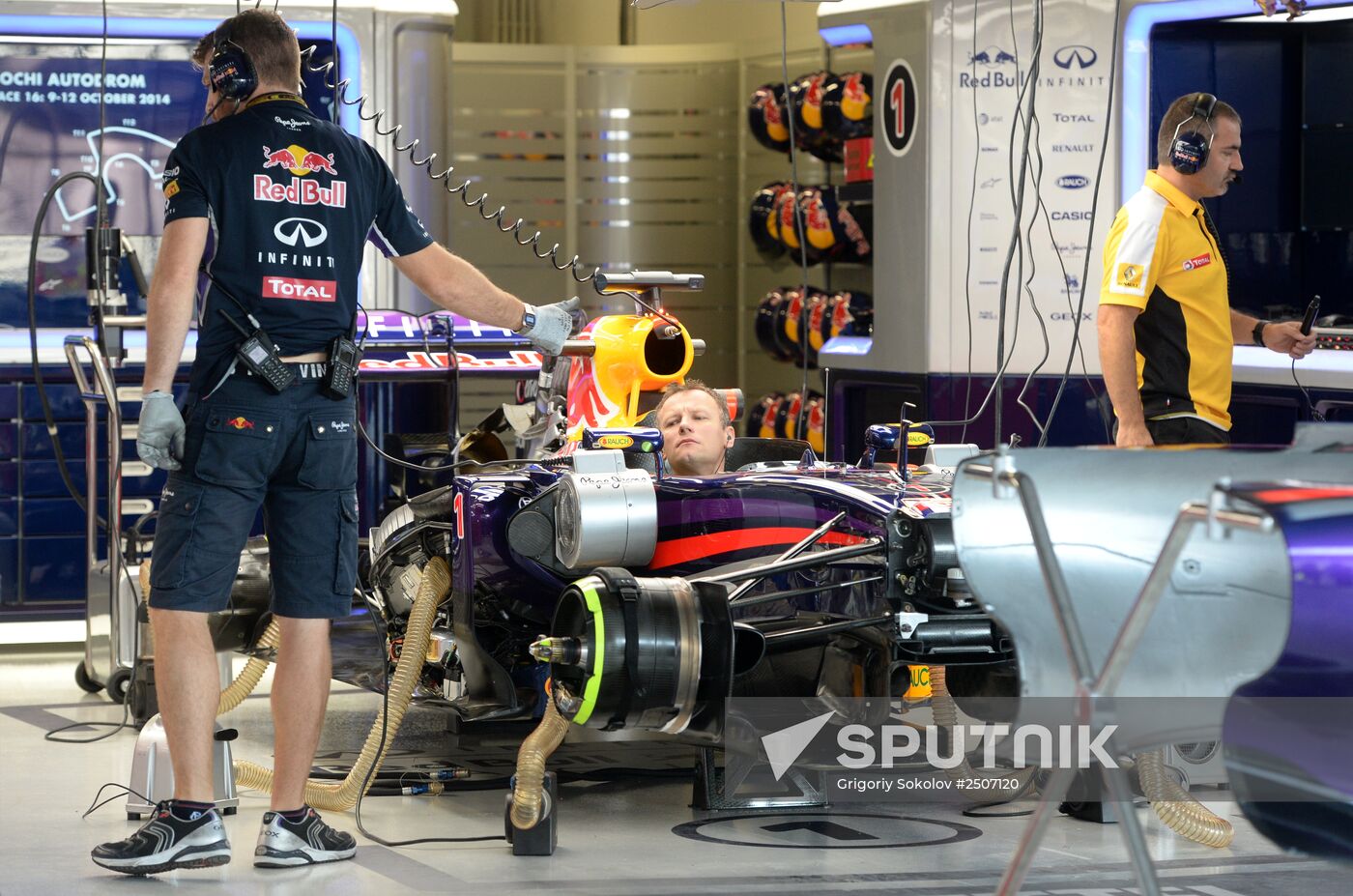 2014 Formula 1 Russian Grand Prix. First practice