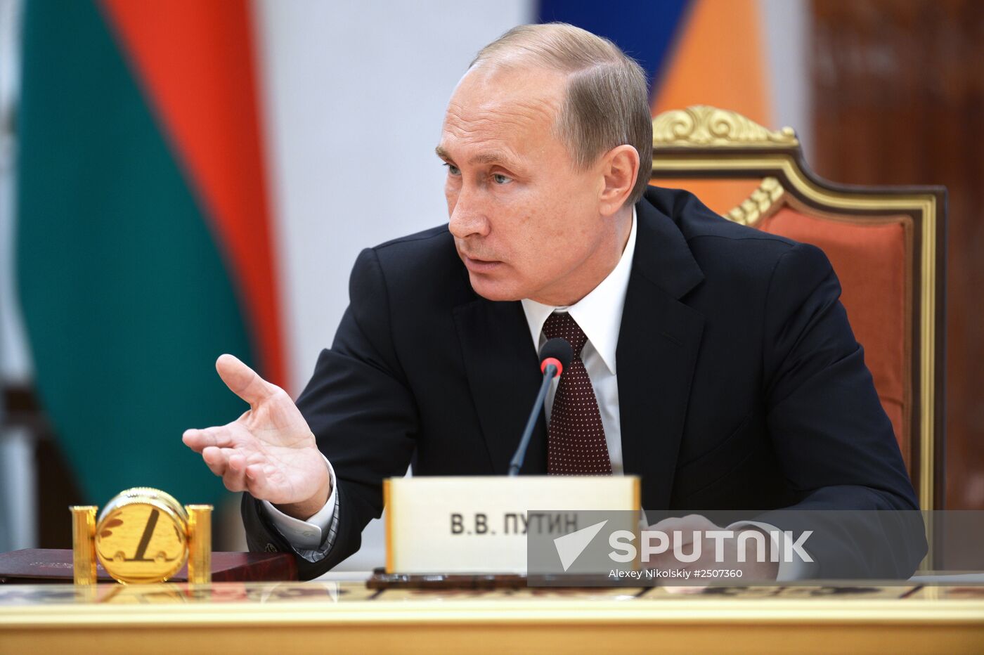 Vladimir Putin visits Belarus