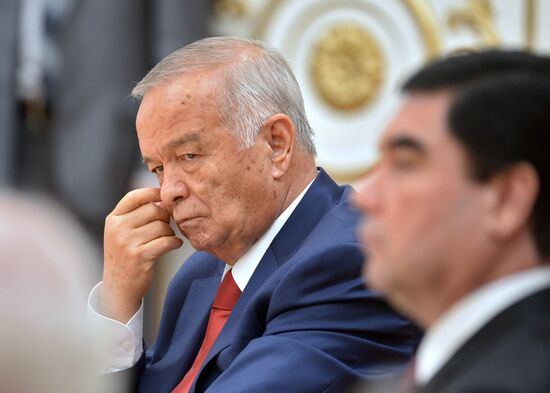 Vladimir Putin visits Belarus