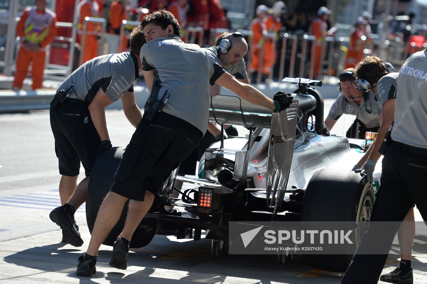 2014 Formula 1 Russian Grand Prix. Free practice