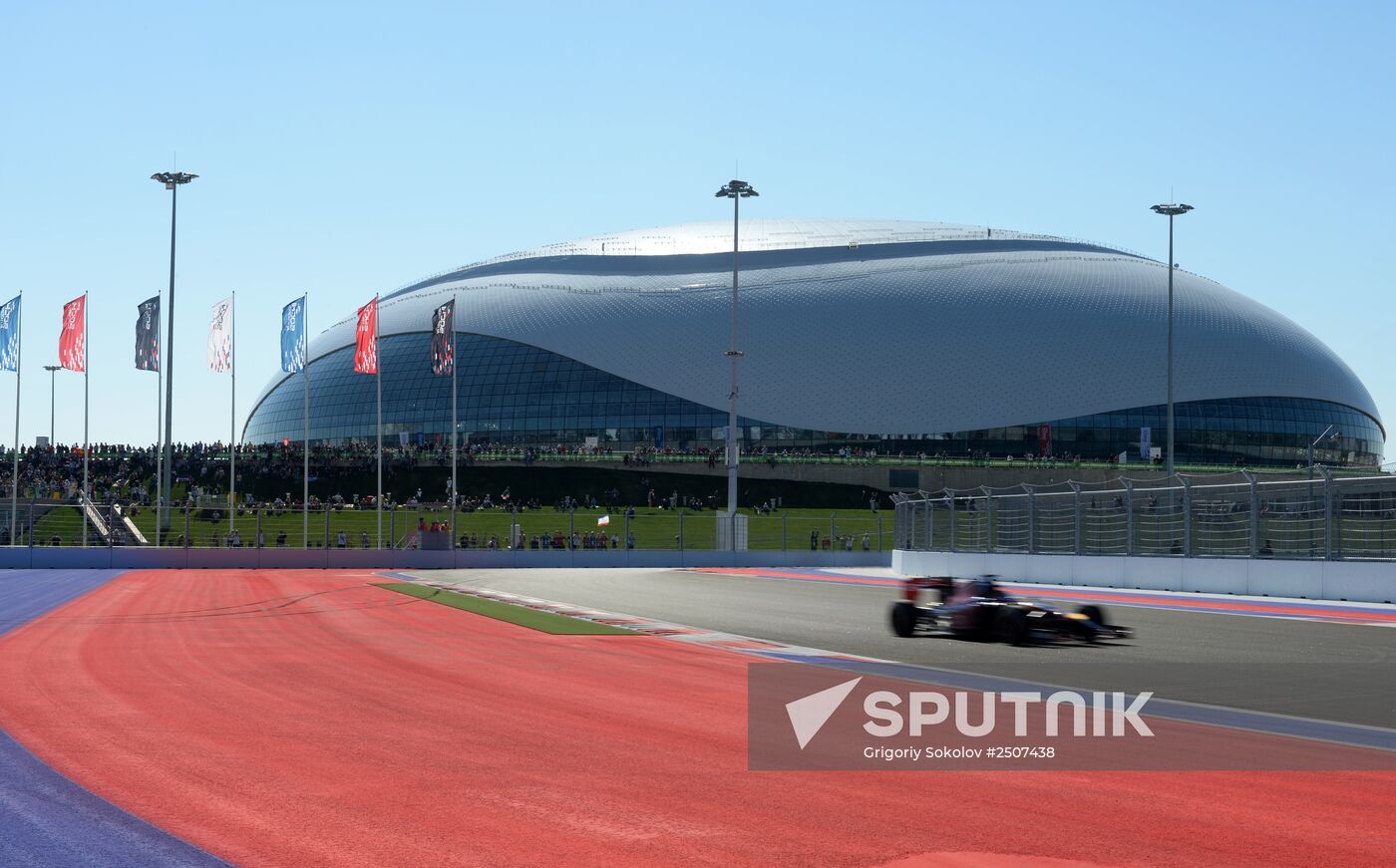 2014 Formula 1 Russian Grand Prix. Practice