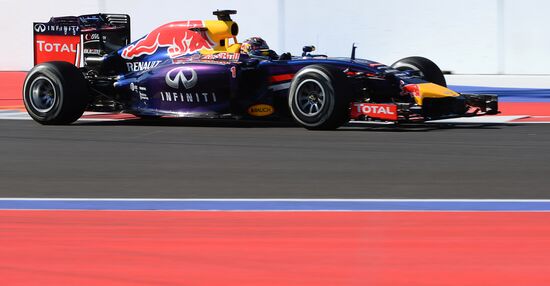 2014 Formula 1 Russian Grand Prix. Practice