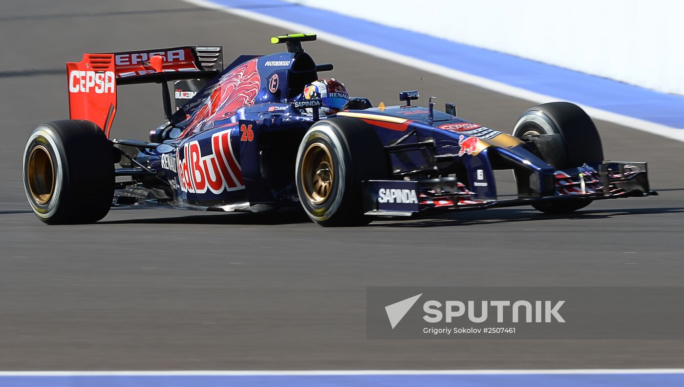 2014 Formula 1 Russian Grand Prix. Practice