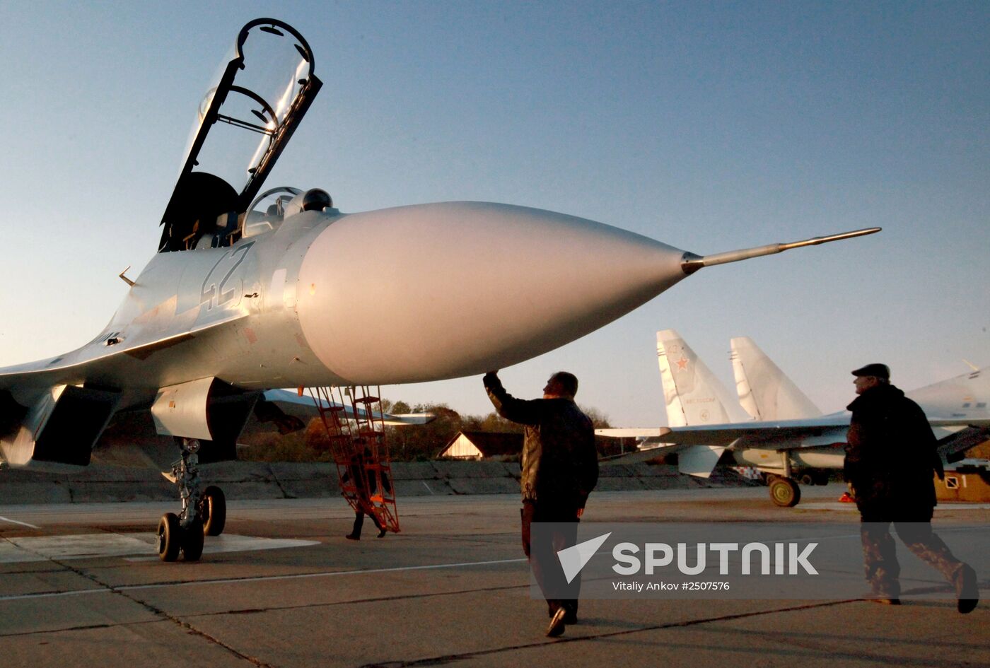 Wing of Eastern Military District receives two new Su-30 M2 fighters