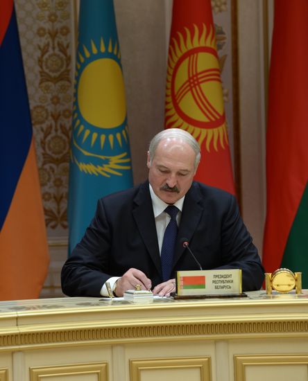 Vladimir Putin visits Belarus